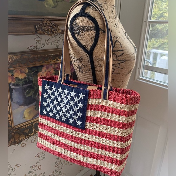 Amanda Smith American Flag Red White Blue Patriotic Straw Summer Beach Tote Bag - Picture 13 of 16